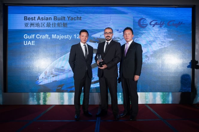 Mahmoud Itani, Marketing & Communications Manager, receives the award for the Majesty 122 at the Asia Pacific Boating Awards in Hong Kong 